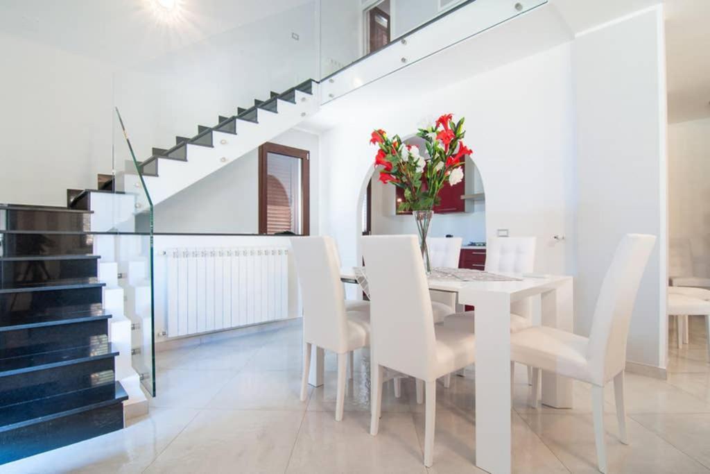 Villa Hh Selection Emiro Lascari Exterior foto