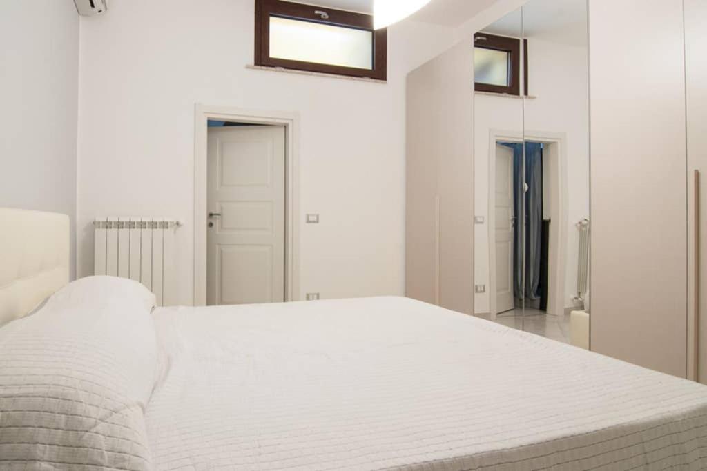 Villa Hh Selection Emiro Lascari Exterior foto